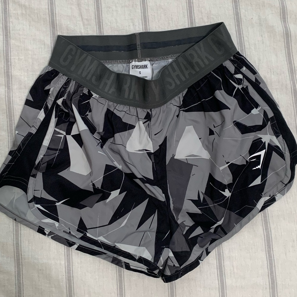 Gymshark loose training shorts